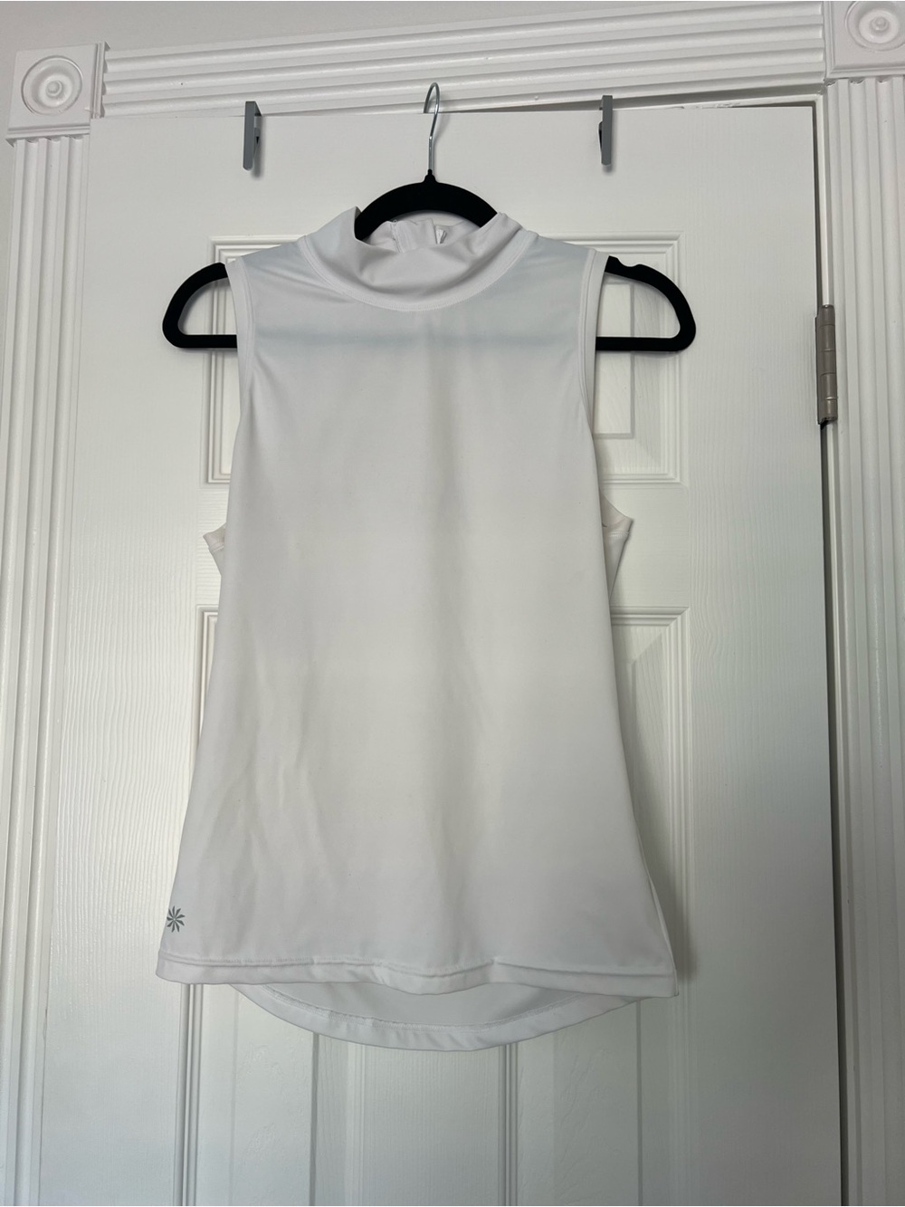 Athleta White Sleeveless Mock Neck Tank